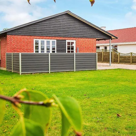 3 Person Holiday In Holiday home